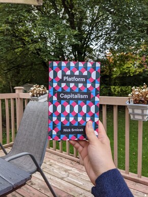 Platform Capitalism by Nick Srnicek